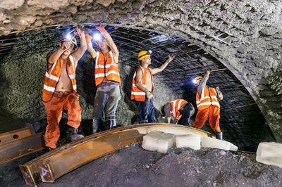 云南鐵路建設上半年穩步推進 多點開花 專業施工打造交通新樞紐
